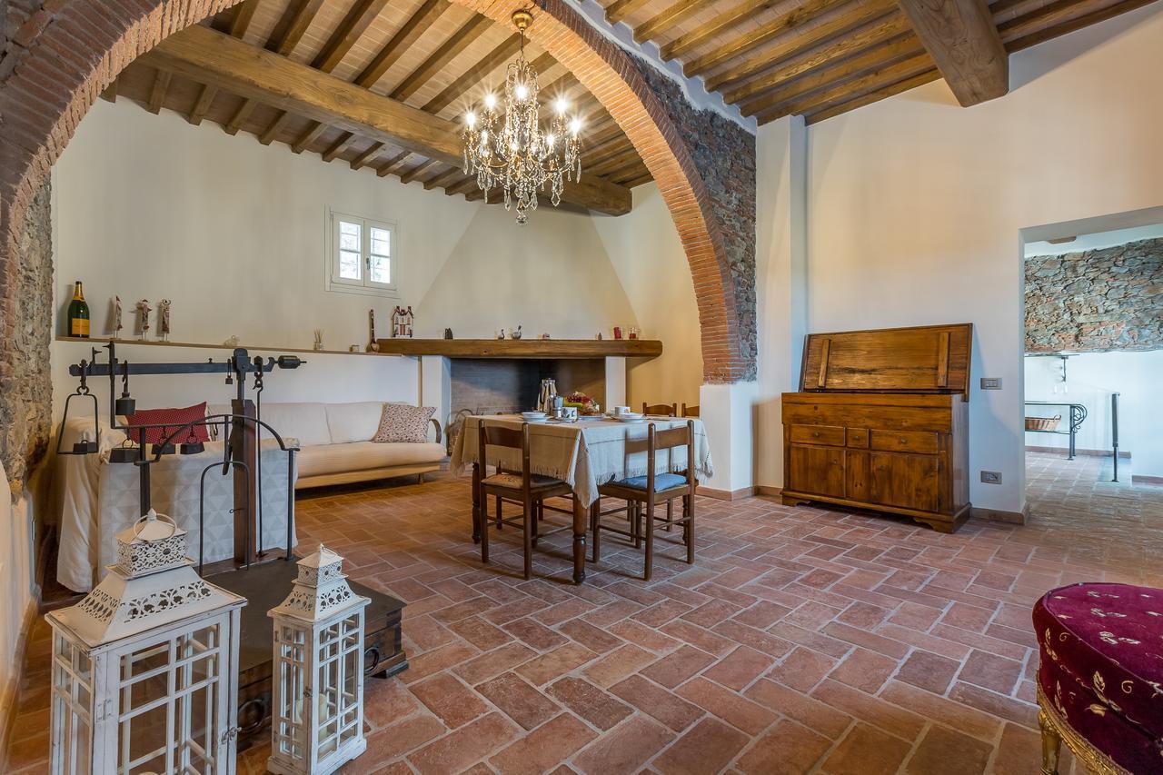 B&B Pietra A Padule Filettole Extérieur photo